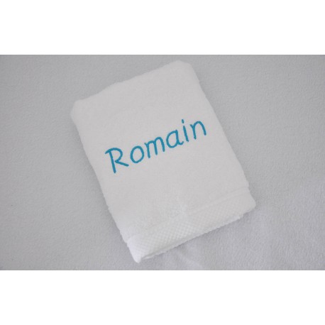 Drap de douche blanc personnalisé brodé au prénom pour cadeaux